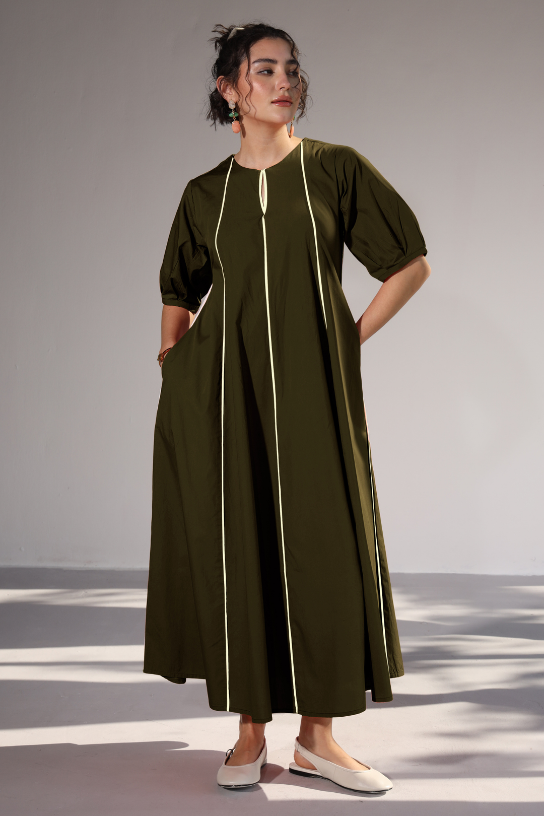 Sunlit Pannel Dress - Millitary Green