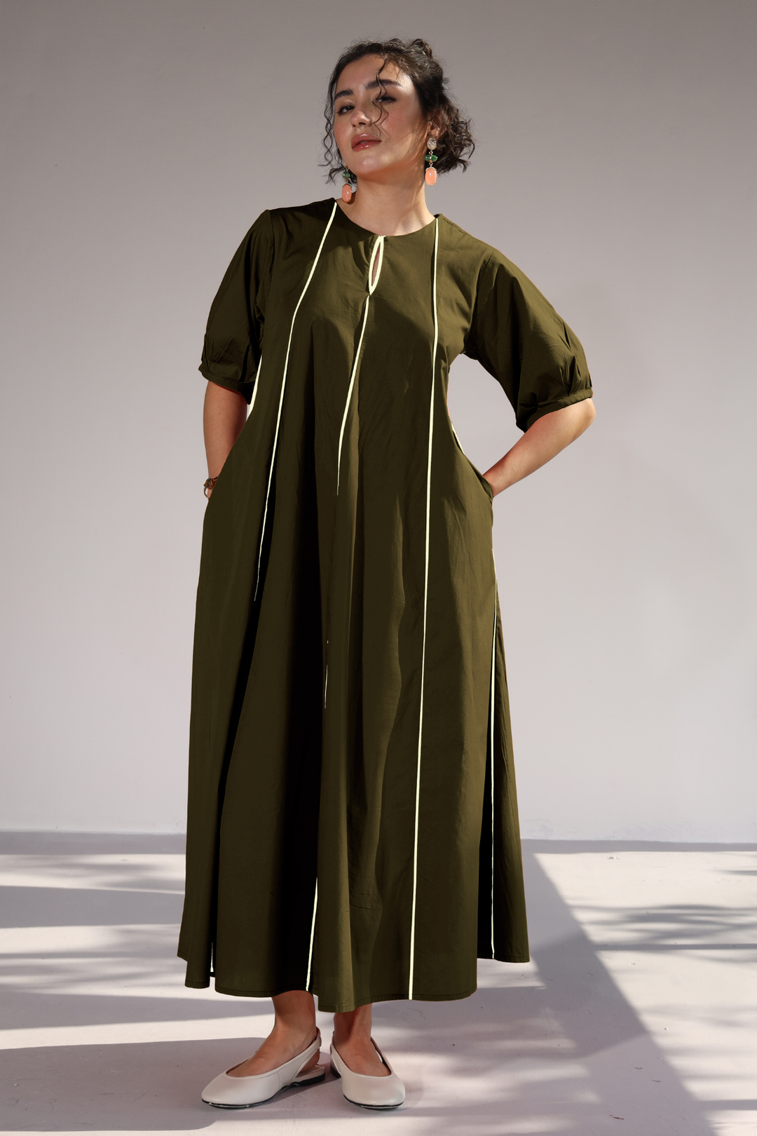 Sunlit Pannel Dress - Millitary Green