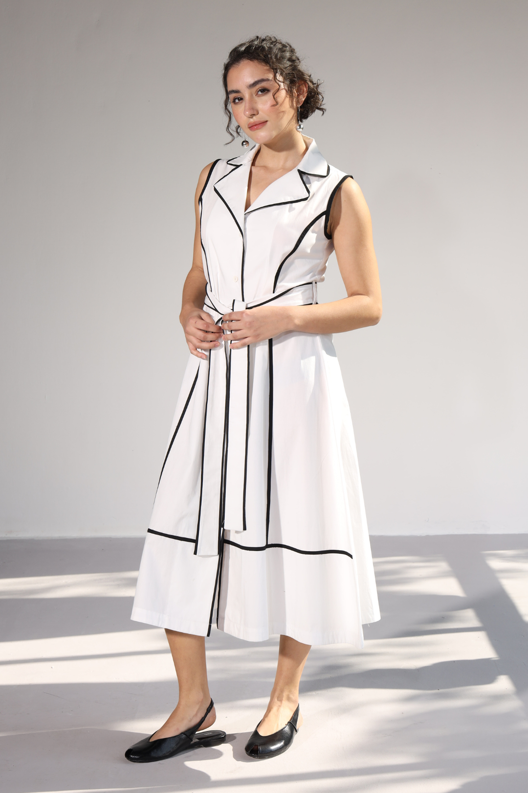 Miller Pocket Dress - White Collar