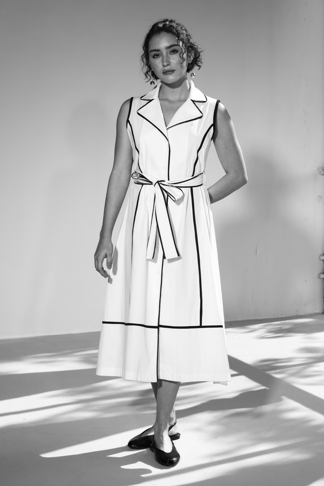 Miller Pocket Dress - White Collar