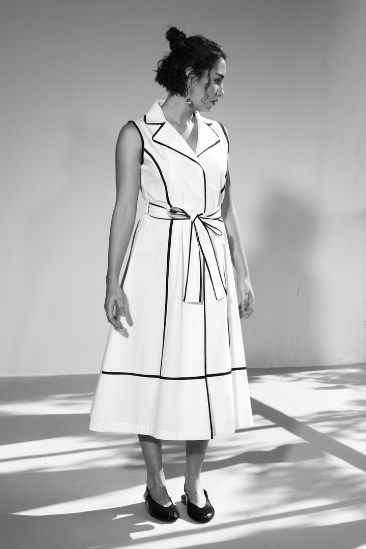 Miller Pocket Dress - White Collar