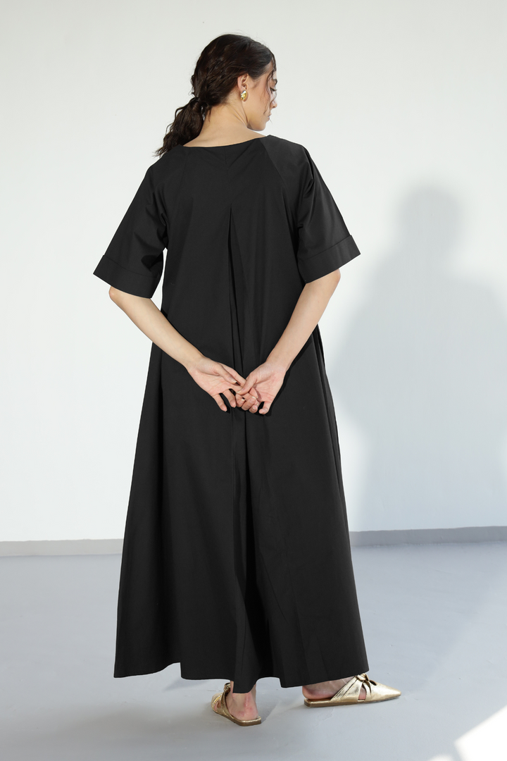 Amaxirose Flare Dress - Carbon Black